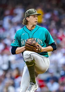 Logan Gilbert 95 Captain