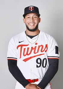 Emmanuel Rodriguez 69 Live