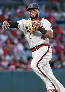 Luis Rengifo 80 Live